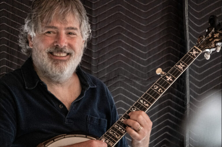 BELA FLECK MY BLUEGRASS HEART AlanMESSER F6558 1024x679 1 2 768x509