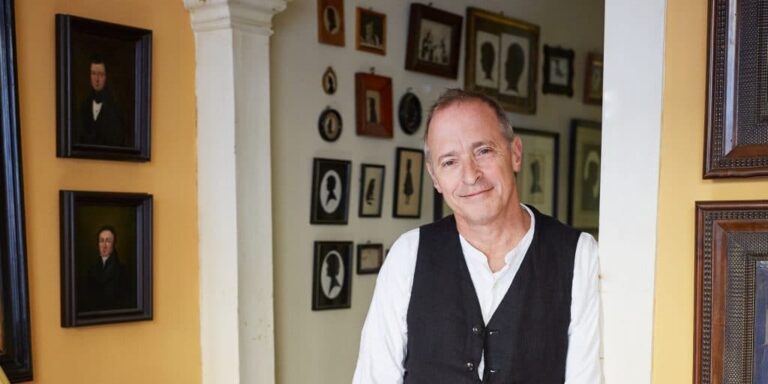 David Sedaris Credit Jenny Lewis 2019 1024x512 1 1 768x384